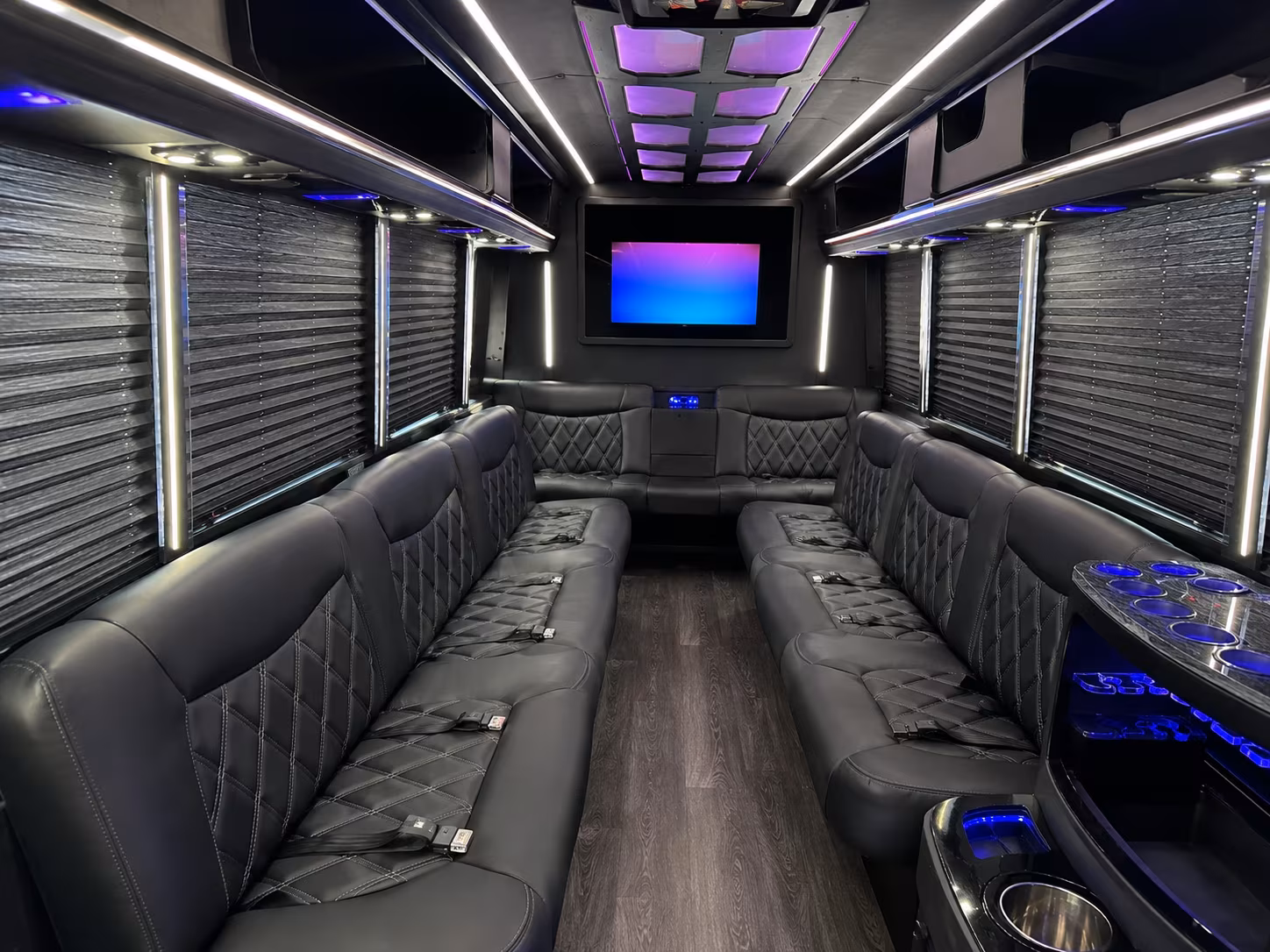 Cape Coral Birthday, Sweet 16, & Quinceañera Transportation party bus exterior