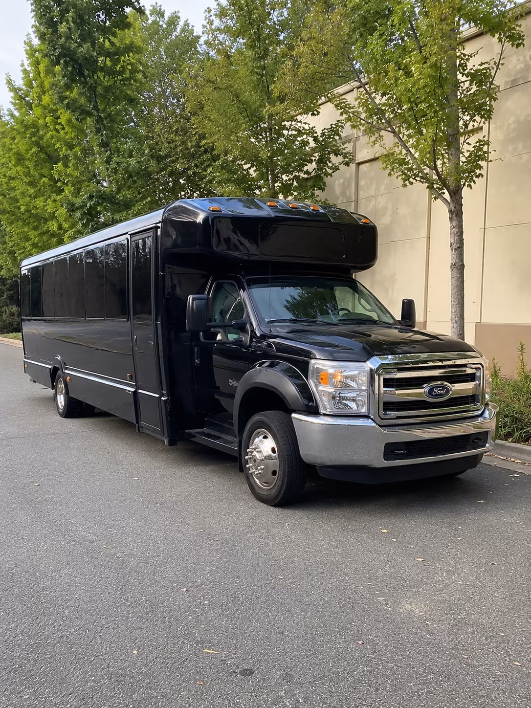 Cape Coral Birthday, Sweet 16, & Quinceañera Transportation group transportation