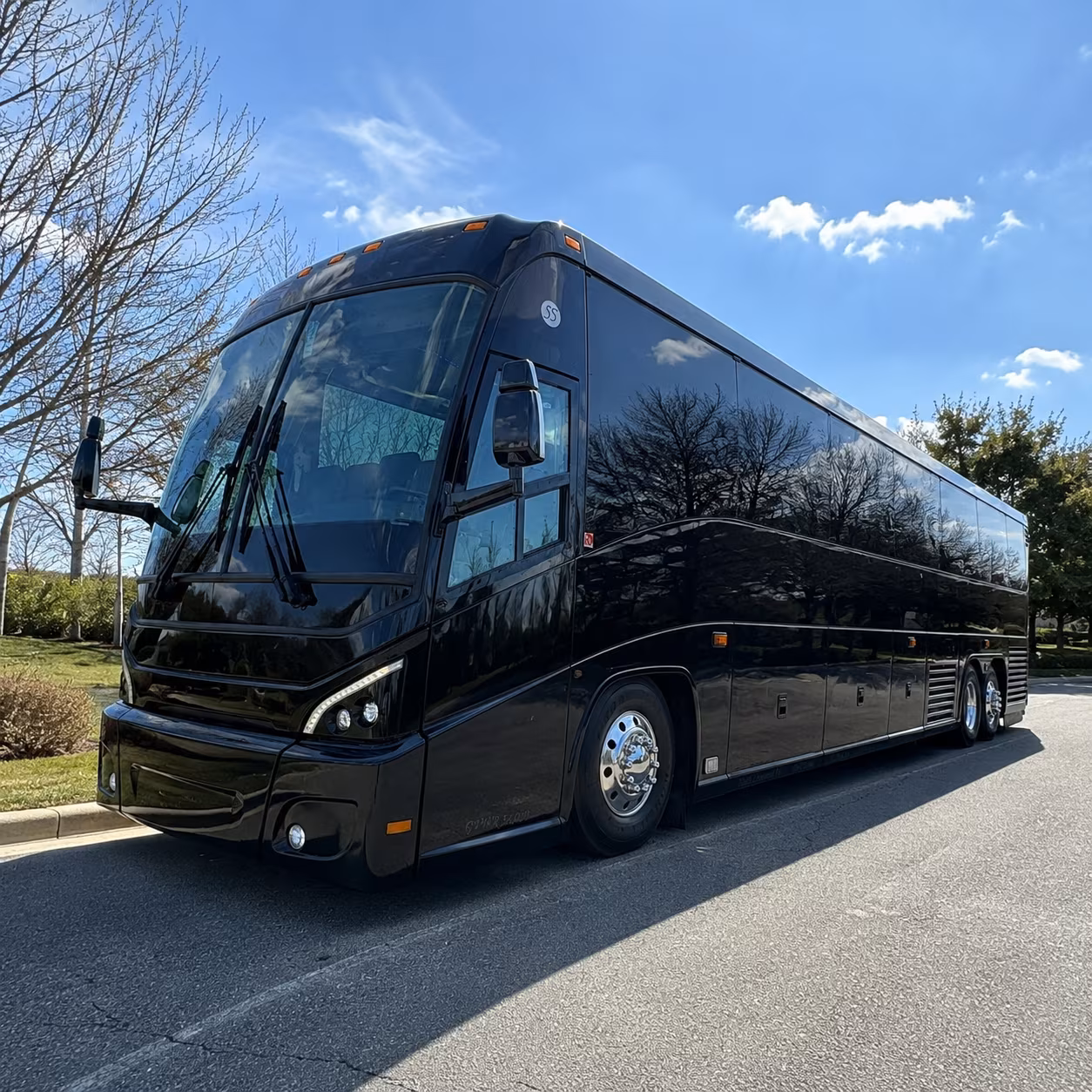 Cape Coral Corporate Transportation party bus exterior