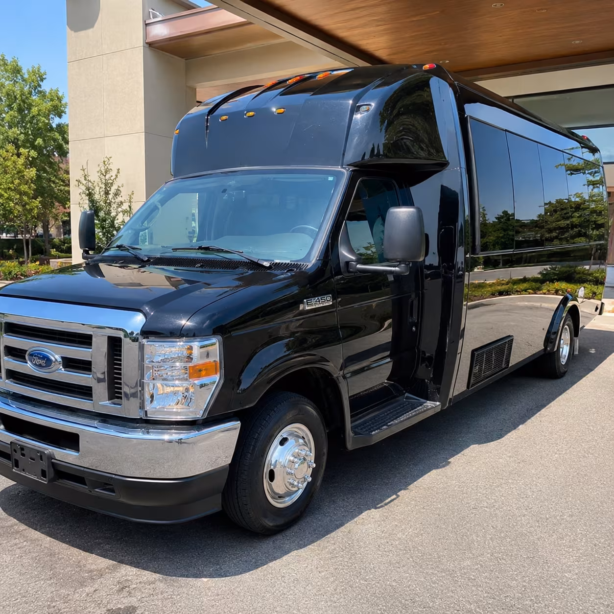 Cape Coral Wedding Transportation party bus exterior